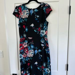 Betsey Johnson size 12 floral sheeth dress